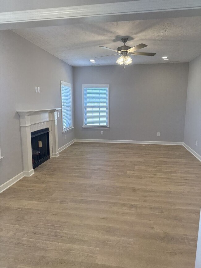 Building Photo - Beautiful home in Christiana
