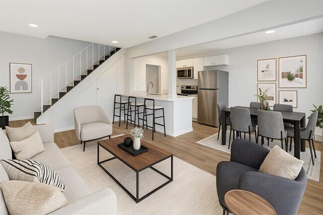 Foto del edificio - 900 E Tiffany Dr