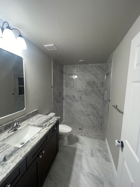 Building Photo - 1858 Delaware Ave