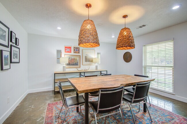 Foto del edificio - 11714 Hillcroft St