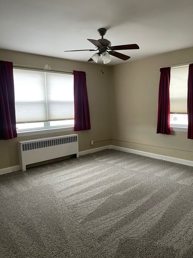 Foto del edificio - 924 Fox Chase Rd