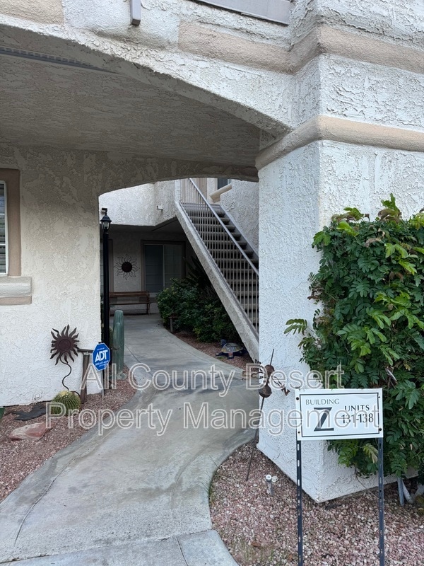 Foto del edificio - 2701 E Mesquite Ave