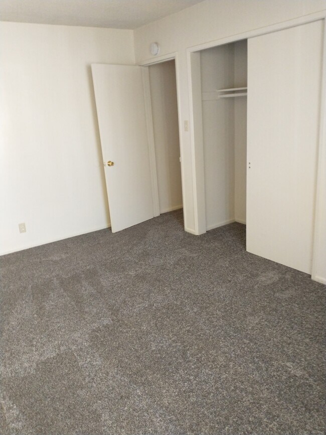 4th bedroom - 1855 W Malvern Ave
