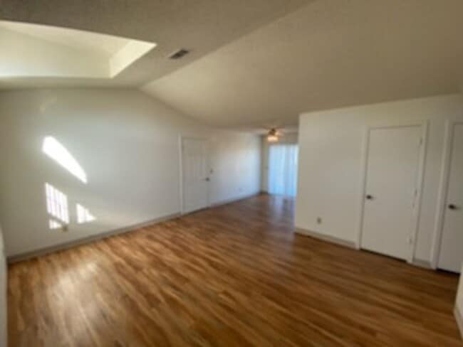 Interior Photo - Cottonwood Estates Apartments