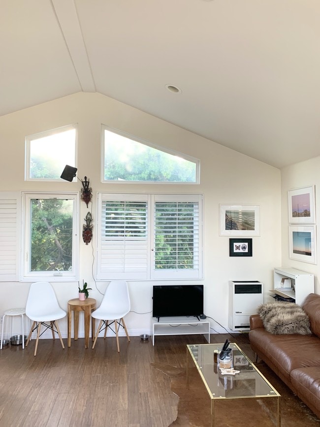 Living Area - 202 Dimmick Ave