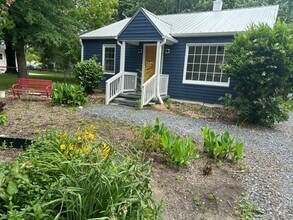 Building Photo - 1408 Ragan Ave