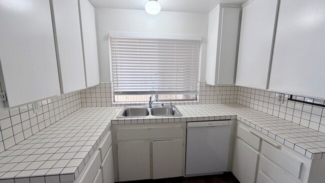 Building Photo - 6241 Caminito Basilio