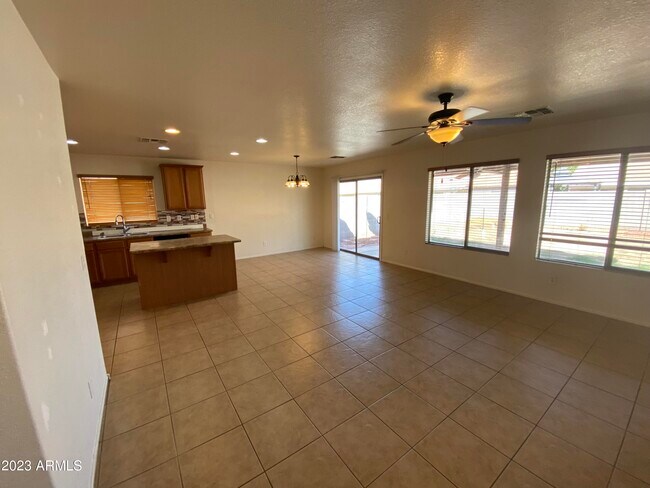 Building Photo - 3772 E Yorkshire Cir