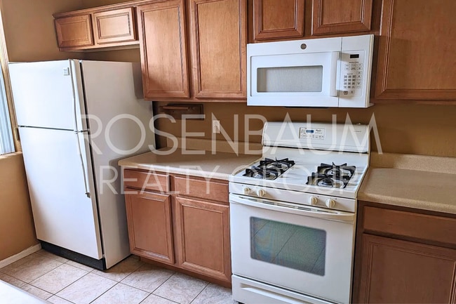 Building Photo - Charming 3-bedrooms, 2-baths home in the desirable Granville Community of Prescott Valley!