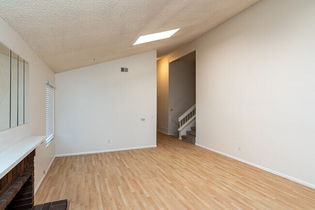 Building Photo - !!! TRANQUIL SCRIPPS RANCH  4BEDROOM HOME,...
