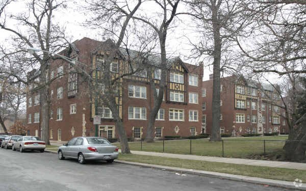 Primary Photo - 10336 S Wood St