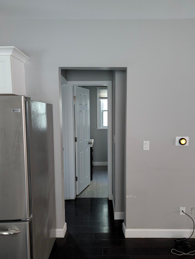 Building Photo - 634 Hancock Ct