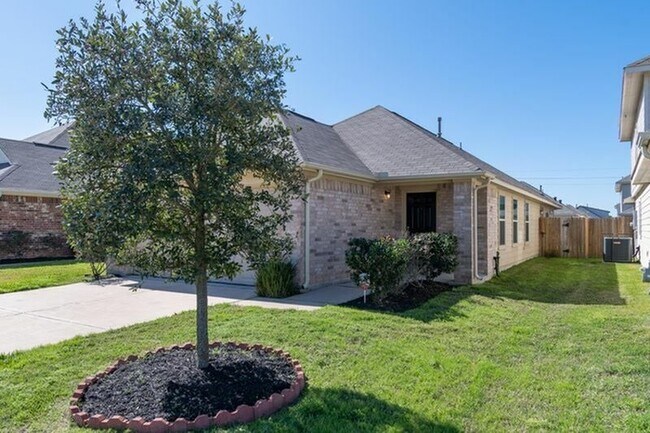 Building Photo - 5531 Latta Plantation Dr