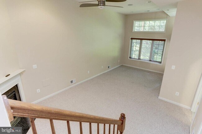 Building Photo - 4854 Lee Hollow Pl