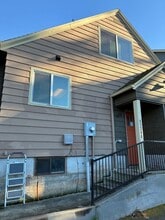 Building Photo - 13208 NE Glisan St