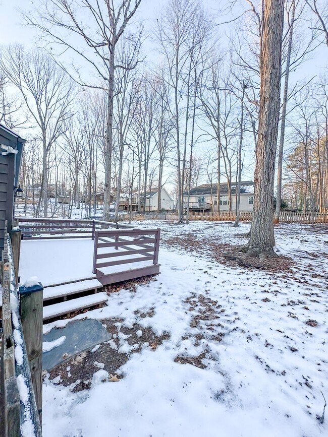 Foto del edificio - 3 Bedroom/2Bath Ranch inside Lake Monticello Community