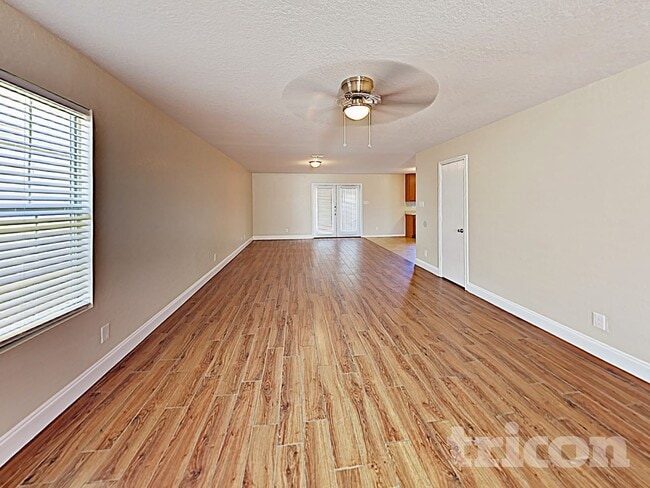 Building Photo - 4611 Stallion Cove