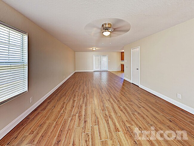 Foto del edificio - 4611 Stallion Cove