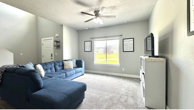Foto del edificio - 4510 N Frontier St