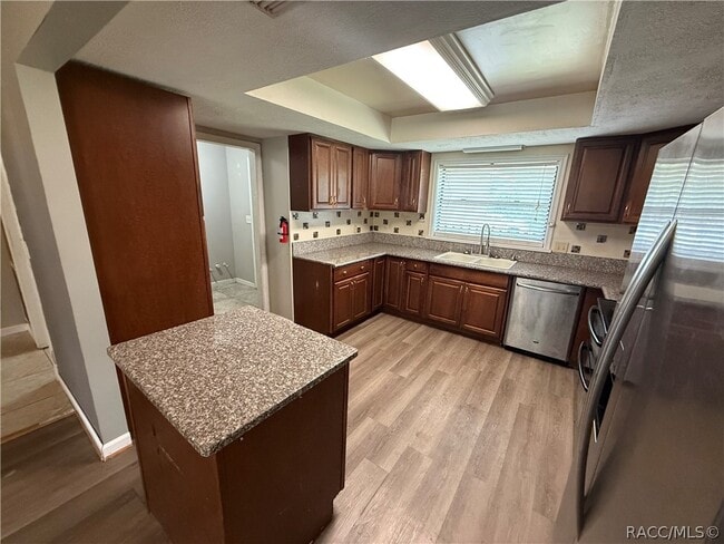 Foto del edificio - 5560 S Garcia Terrace