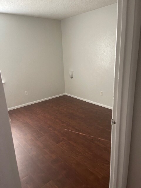 Building Photo - 5901 Calloway Dr S