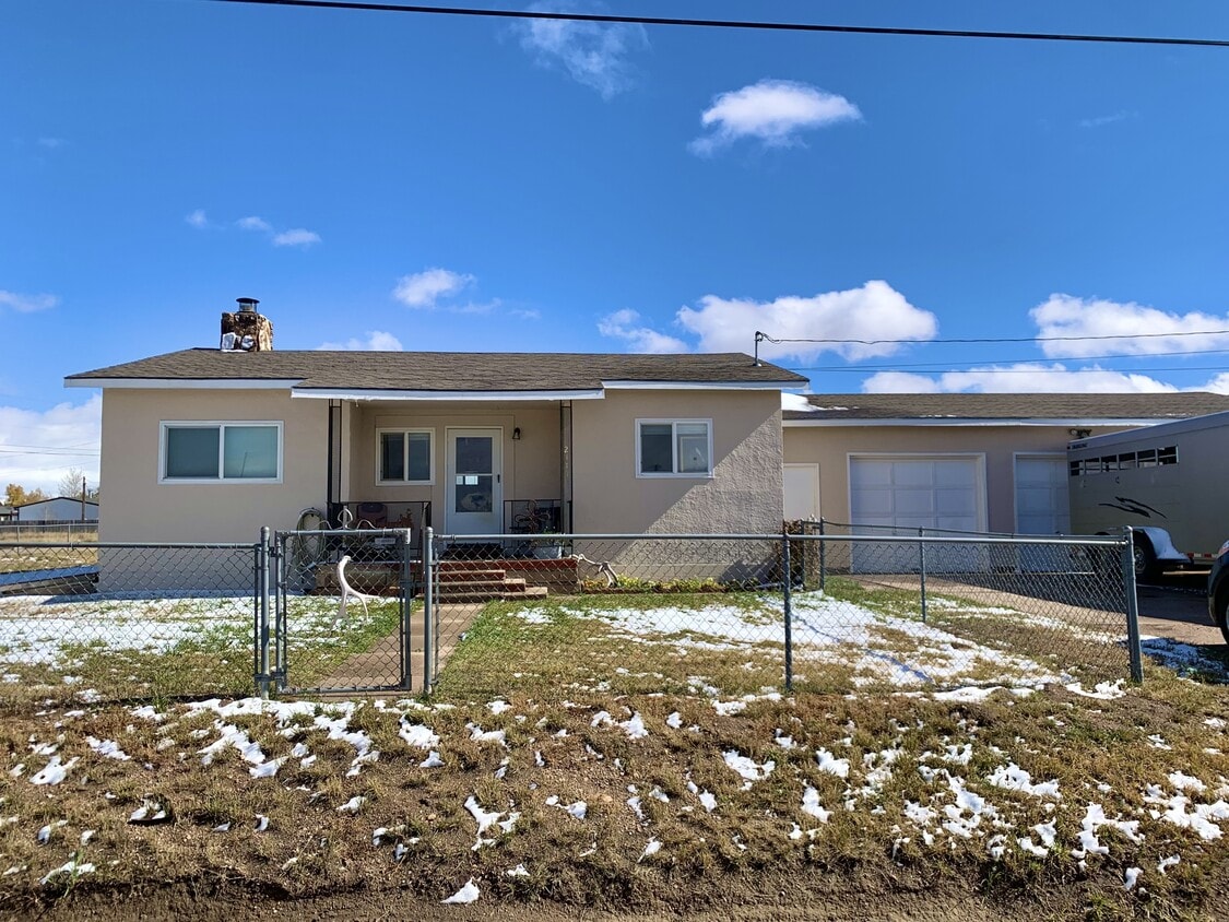 Primary Photo - 2111 Scherer Ave