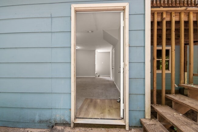 Building Photo - 21146 New Candy Dr