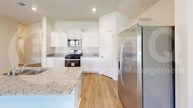 Foto del edificio - 4000 Turquoise Ave