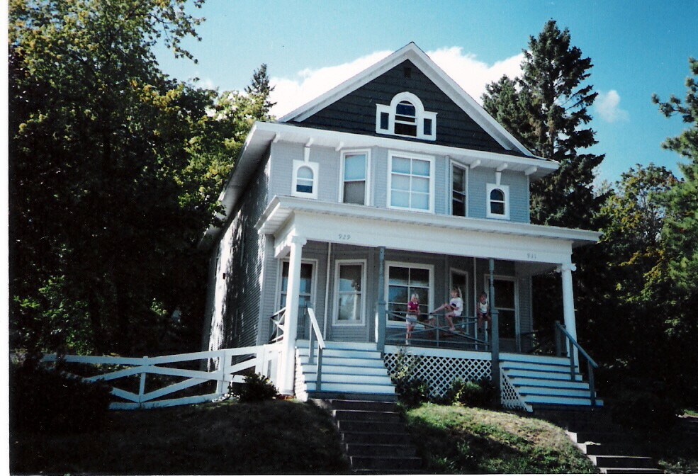 Building Photo - 929/931 e 6th st