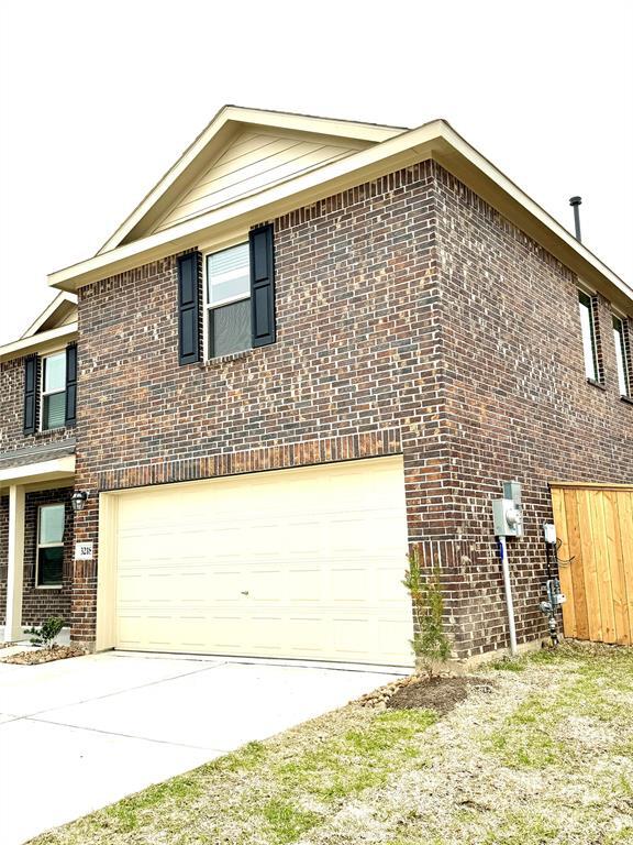 Building Photo - 3218 Spanish Oak Ln