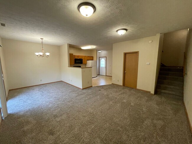 Foto del edificio - 3 Bedroom 3.5 Bath Townhouse