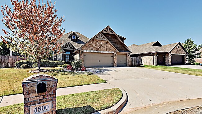 Foto del edificio - Luxury 4 Bedroom 2.5 Bathroom Home in Deer Creek Schools with a Bonus Room (Gated Community)
