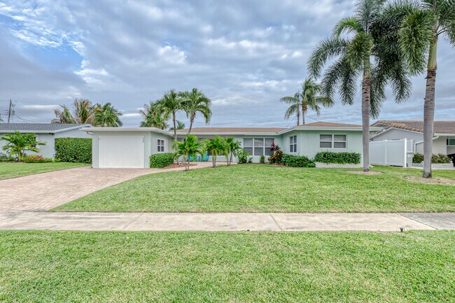 Foto del edificio - 700 NE 23rd Terrace