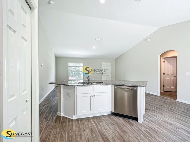 Foto del edificio - 14 Pine Trce