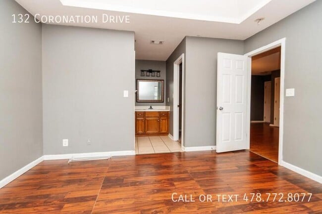 Building Photo - 132 Coronation Dr