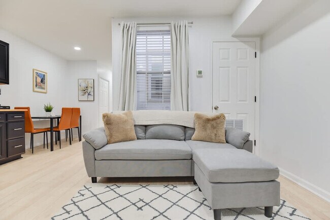 Foto del edificio - 1255 Raum St NE