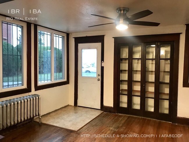 Foto del edificio - 1218 N Clarkson St