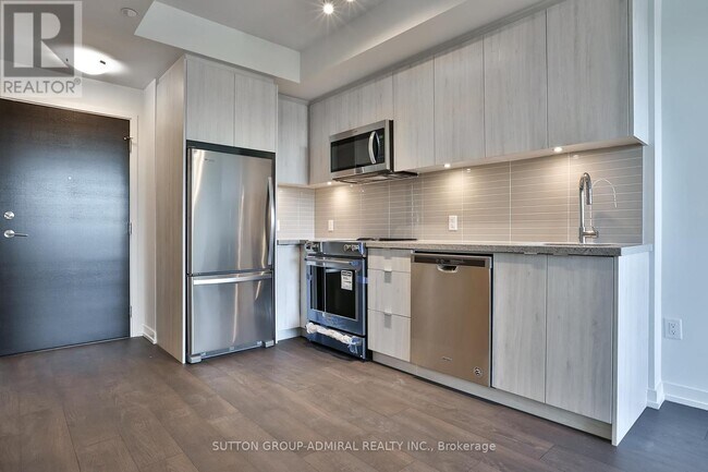 Photo du bâtiment - 8868 Yonge St