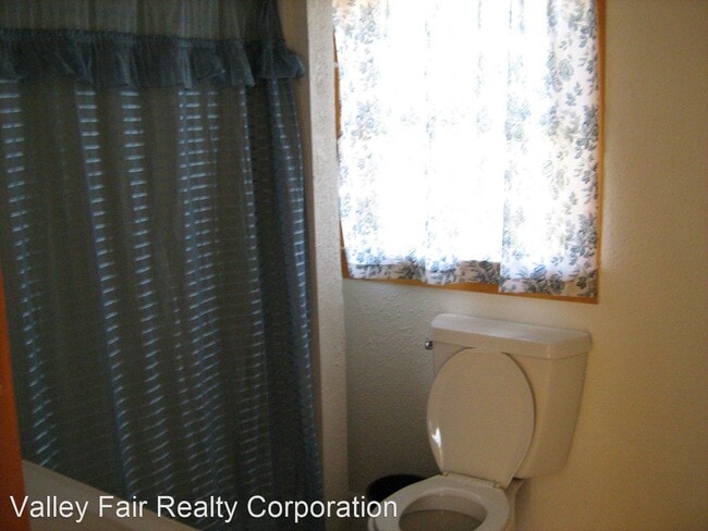 Building Photo - 2 br, 1.5 bath House - 6592 S GEORGE WASHI...