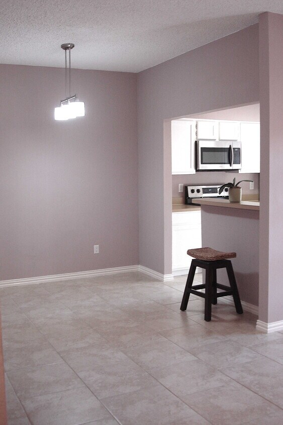 Foto principal - 8600 Coppertowne Ln