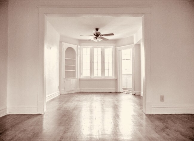 Foto del edificio - 6401 Alamo Ave