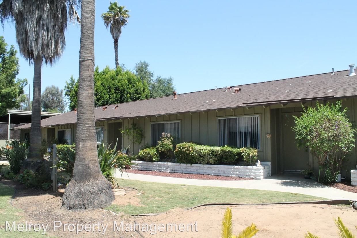 Building Photo - 111-127 E Felicita Ave