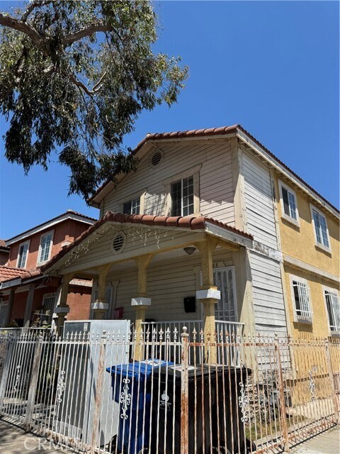 Foto del edificio - 7688 Main St