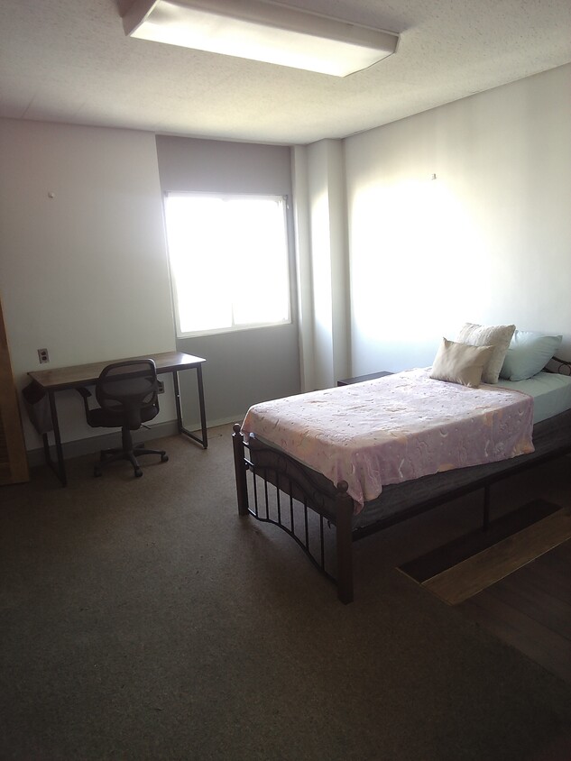 Foto principal - 444 Highland Ave NE