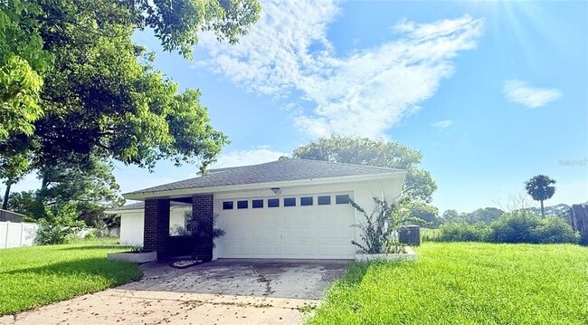Building Photo - 140 Fairway Ten Dr