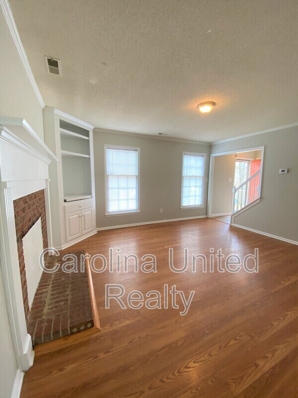 Building Photo - 6217 Bandy Dr