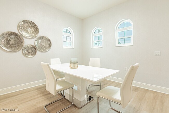 Foto del edificio - 9219 Corfu Ct