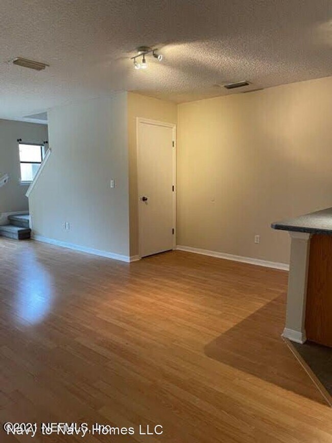Foto del edificio - 2 br, 2 bath House - 7717 Highchair Lane