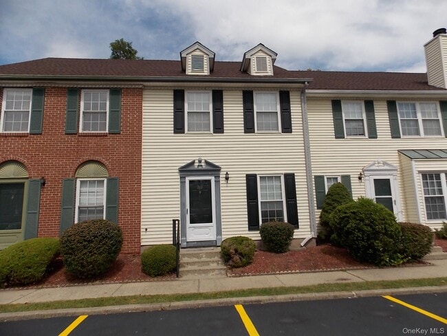 Foto del edificio - 38 Matthews Ln