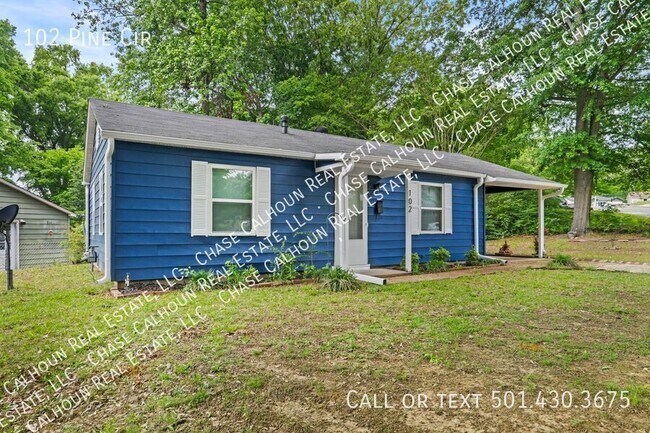 Building Photo - 102 Pine Cir